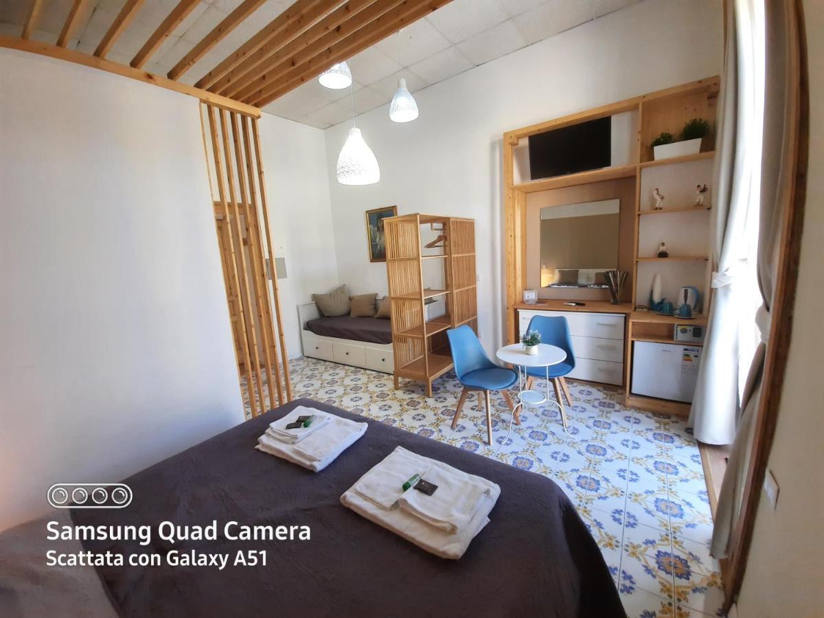 Bellobello Rooms&Apartment ナポリ エクステリア 写真