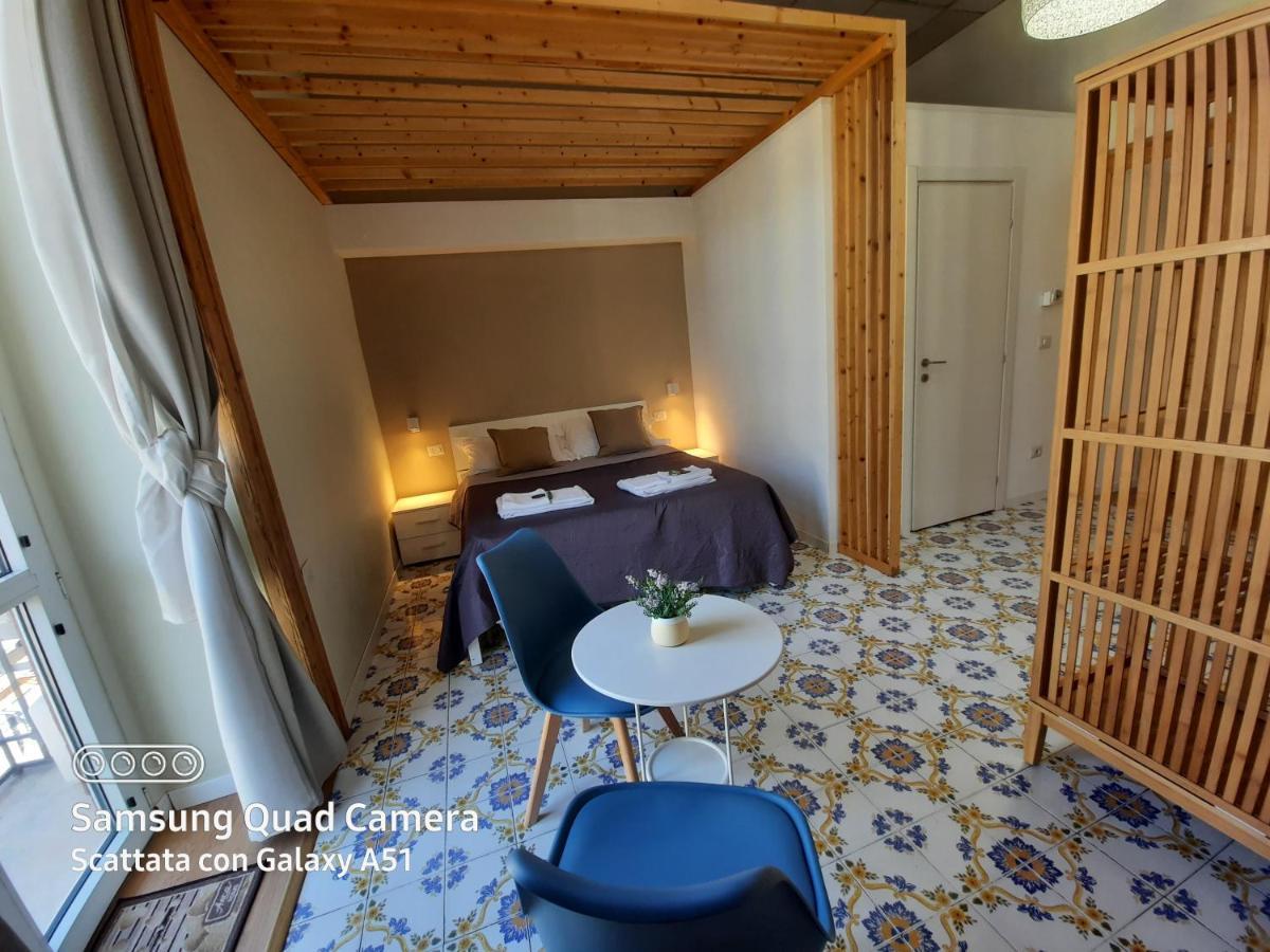 Bellobello Rooms&Apartment ナポリ エクステリア 写真