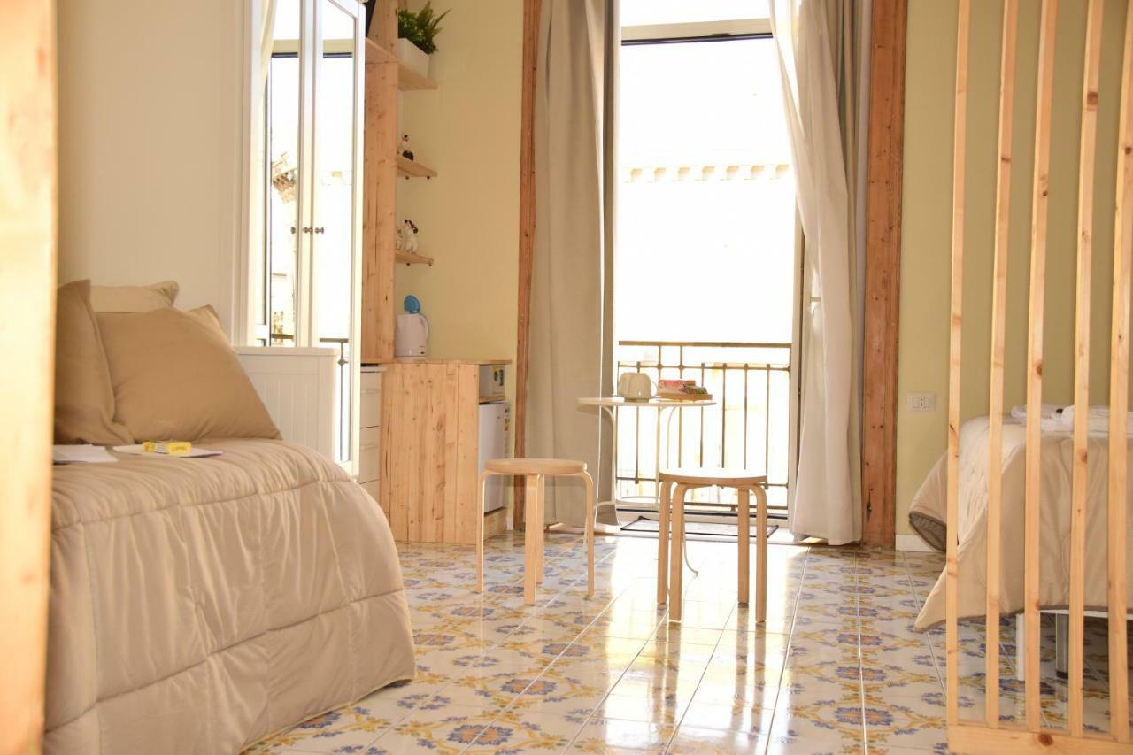Bellobello Rooms&Apartment ナポリ エクステリア 写真